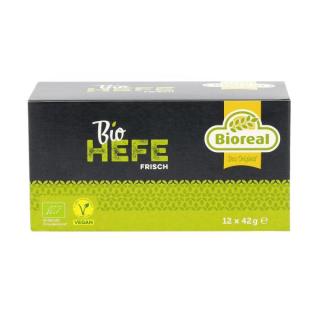 Hefe Würfel frisch