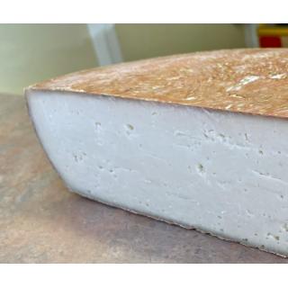 Ziegenhartkäse jung